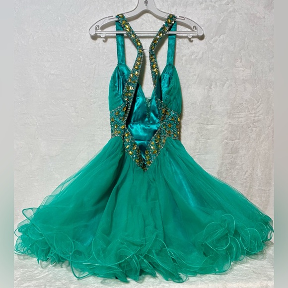 Prom Dress - Picture 2 of 6